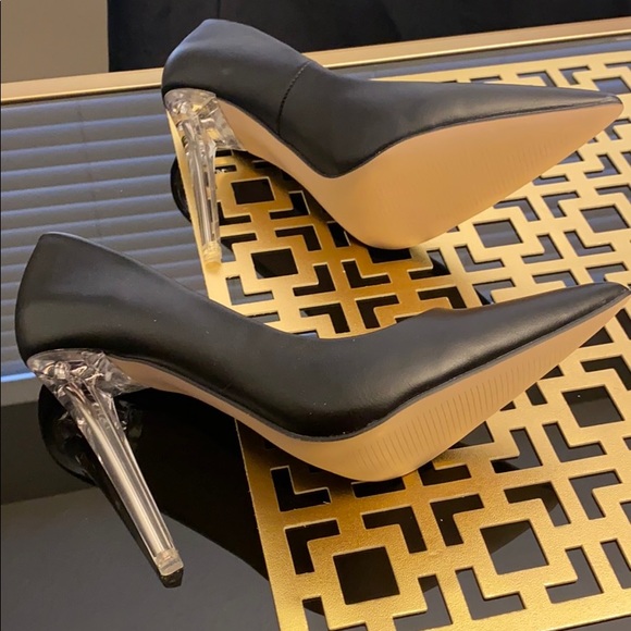 Shoes - Picture 2 of 3